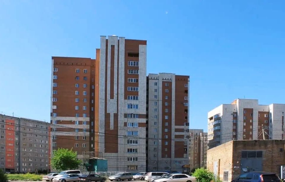 Продаётся 1-комнатная квартира, 67.6 м²