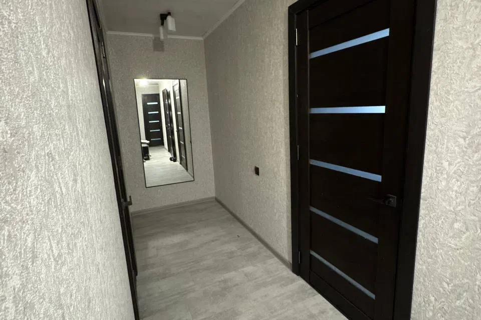 Продаётся 3-комнатная квартира, 64 м²