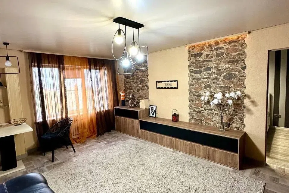 Продаётся 2-комнатная квартира, 48.3 м²