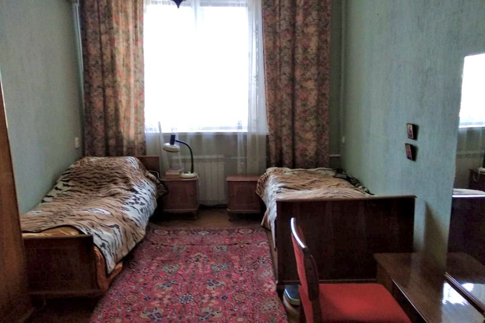 Продаётся 2-комнатная квартира, 57.5 м²