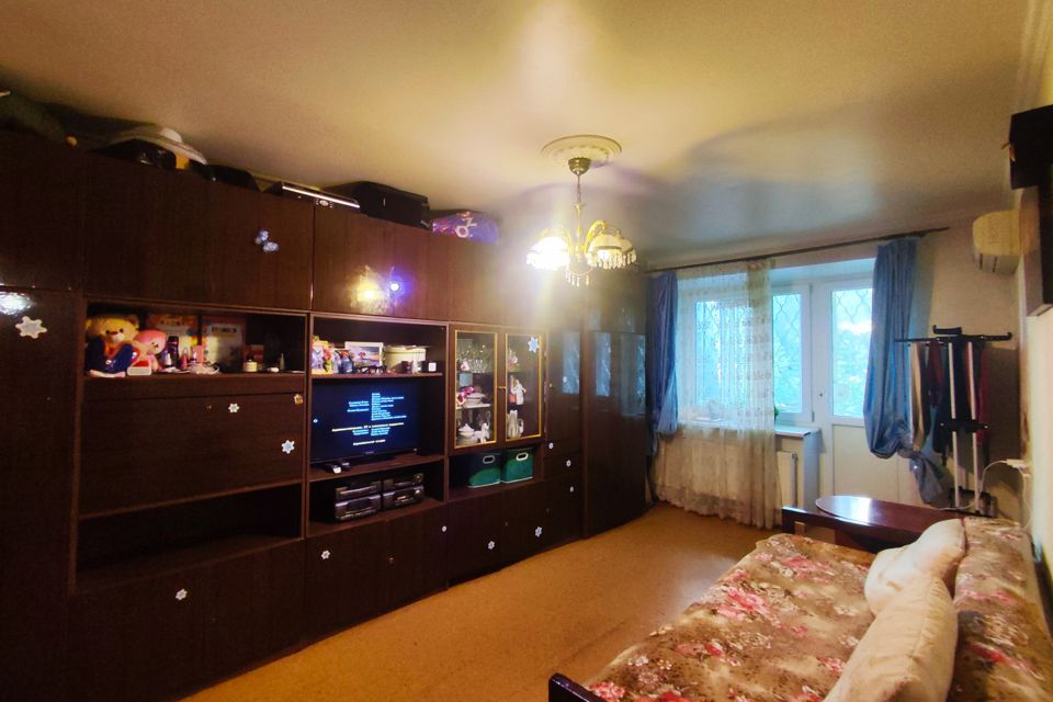 Продаётся 2-комнатная квартира, 43.9 м²