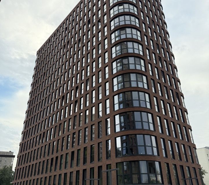 Продаётся 3-комнатная квартира, 103 м²