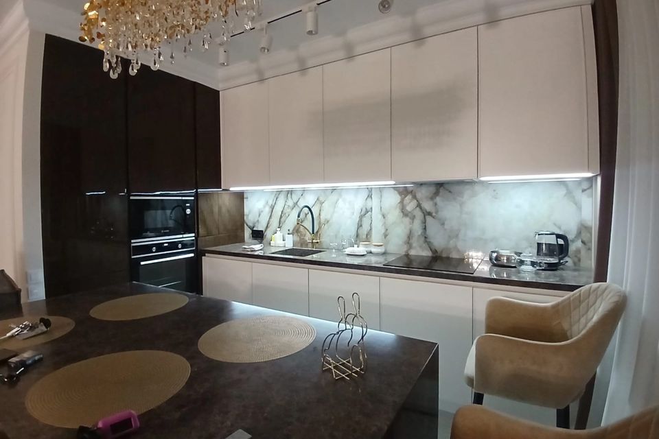Сдаётся 2-комнатная квартира, 70 м²