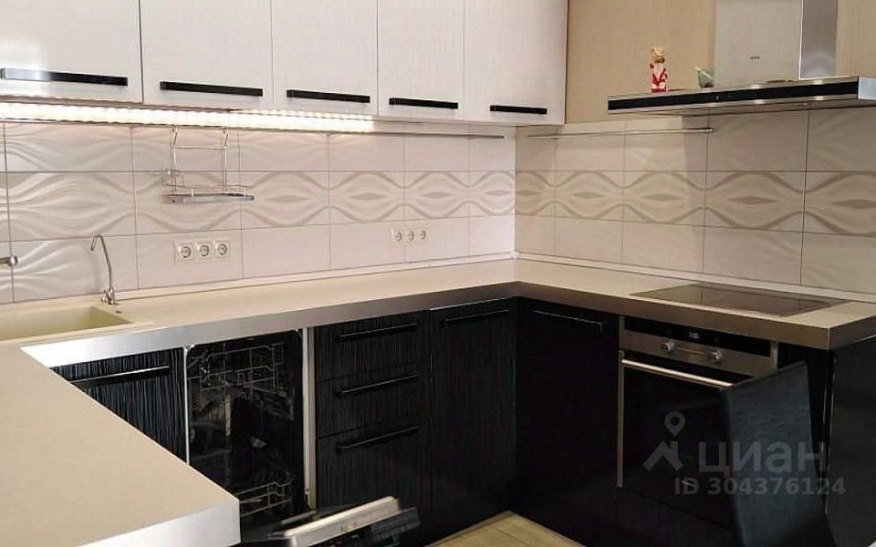 Продаётся 2-комнатная квартира, 82 м²