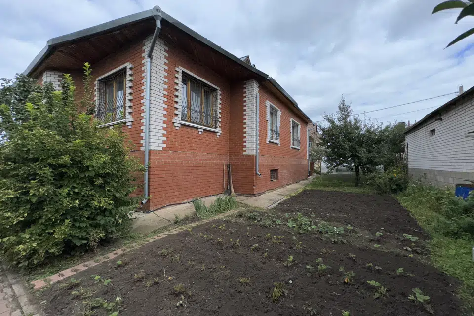 Продаётся 3-этажный дом, 384 м²