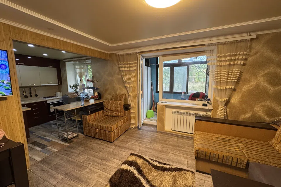 Продаётся 3-комнатная квартира, 64 м²