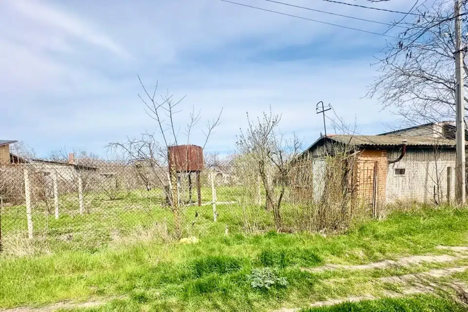 Продаётся участок, 15 сот., ИЖС