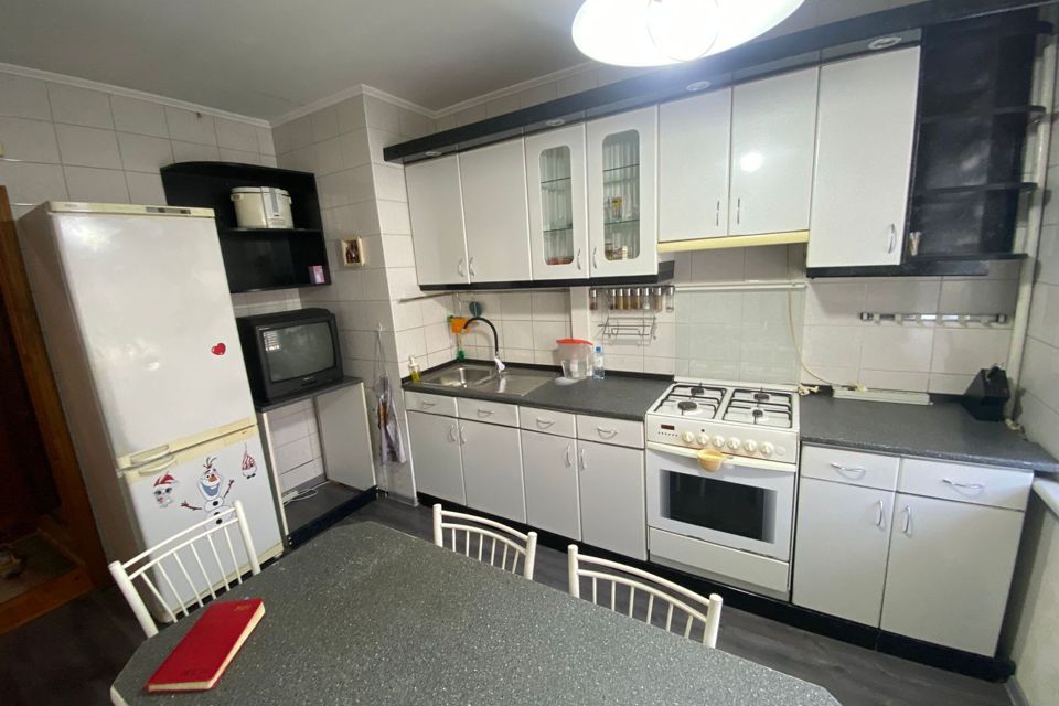 Продаётся 3-комнатная квартира, 62 м²