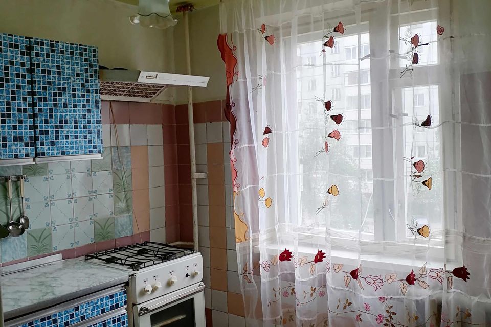 Сдаётся 2-комнатная квартира, 56 м²