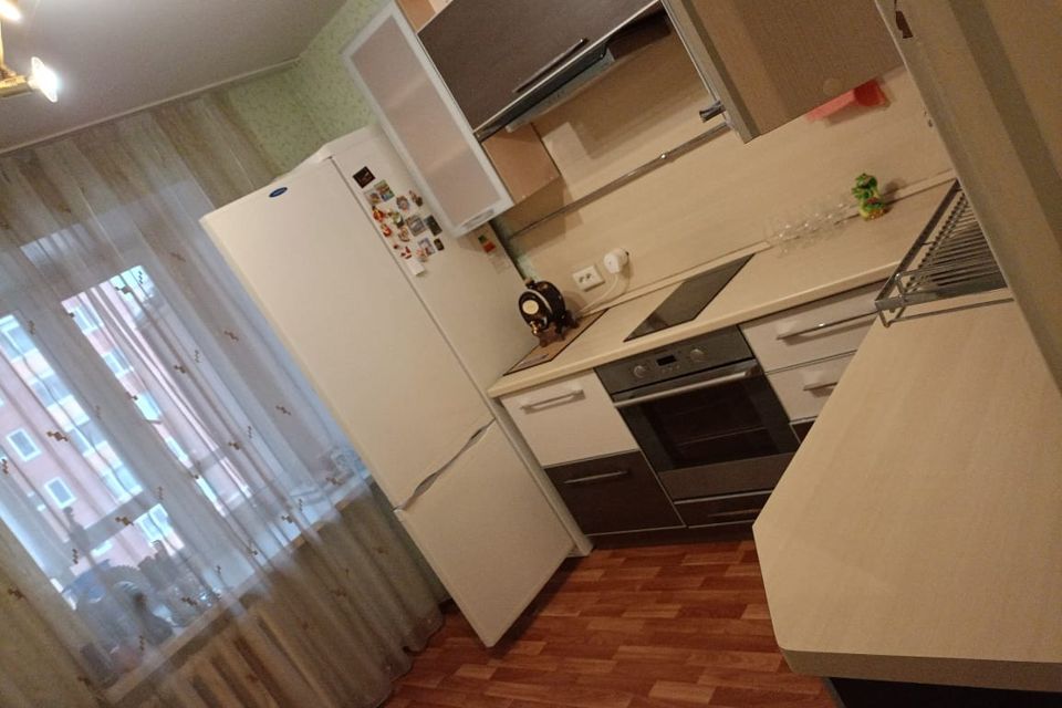 Продаётся 1-комнатная квартира, 48.2 м²