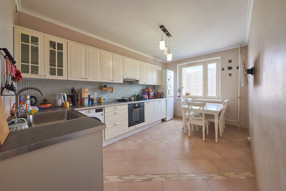 Продаётся 2-комнатная квартира, 58.3 м²
