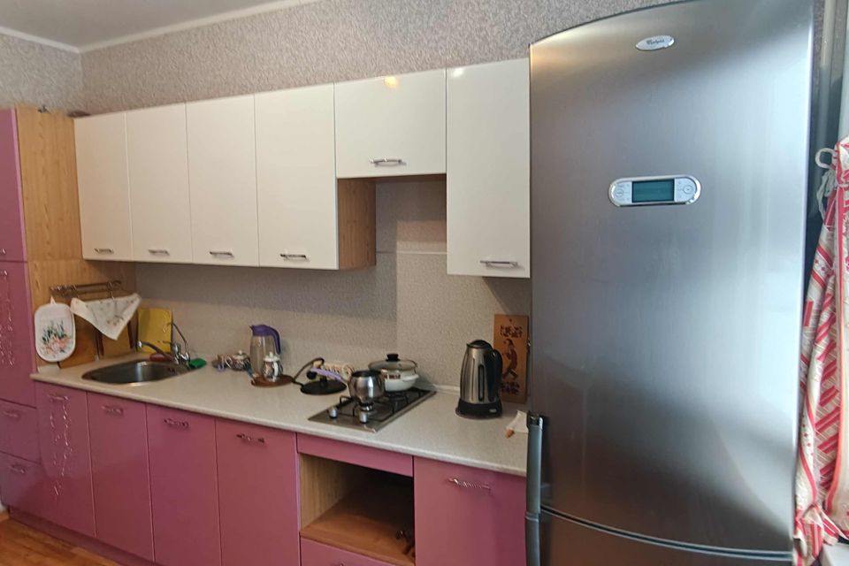 Продаётся 4-комнатная квартира, 81.3 м²
