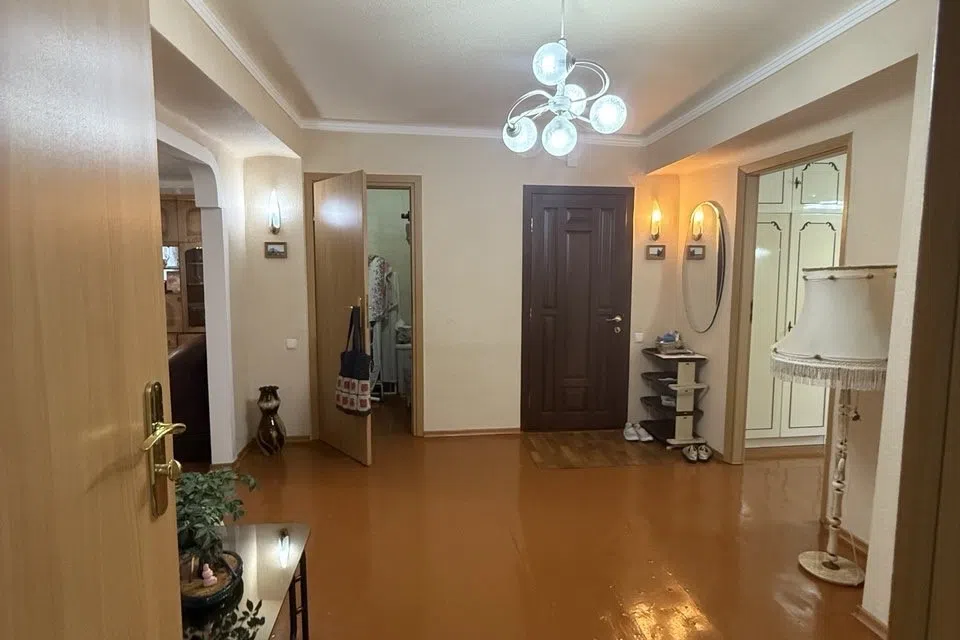 Продаётся 3-комнатная квартира, 70 м²