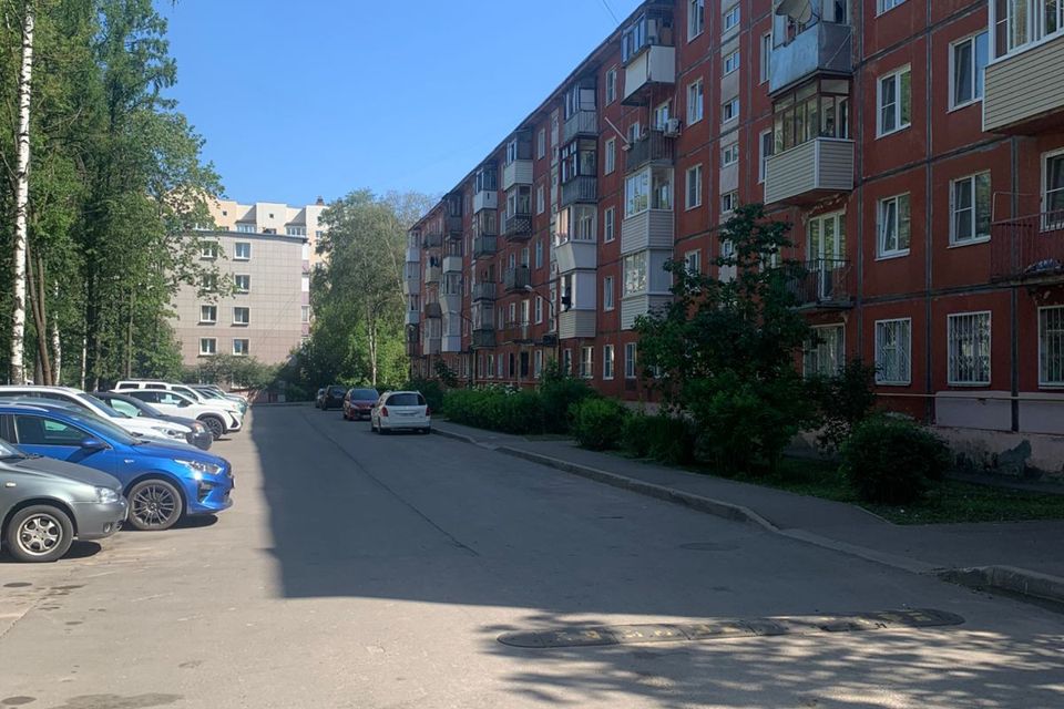Продаётся 1-комнатная квартира, 32 м²