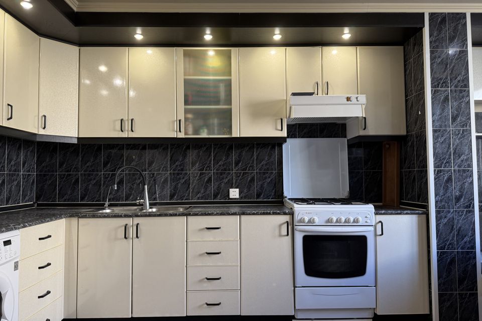 Продаётся 3-комнатная квартира, 72.1 м²