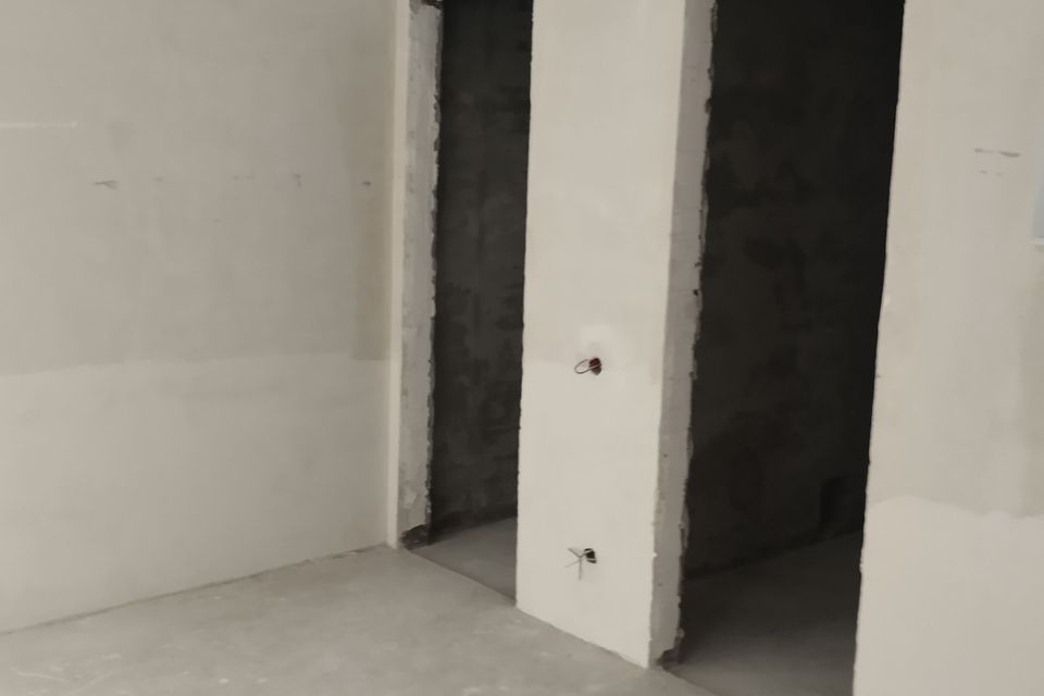 Продаётся 1-комнатная квартира, 92.4 м²