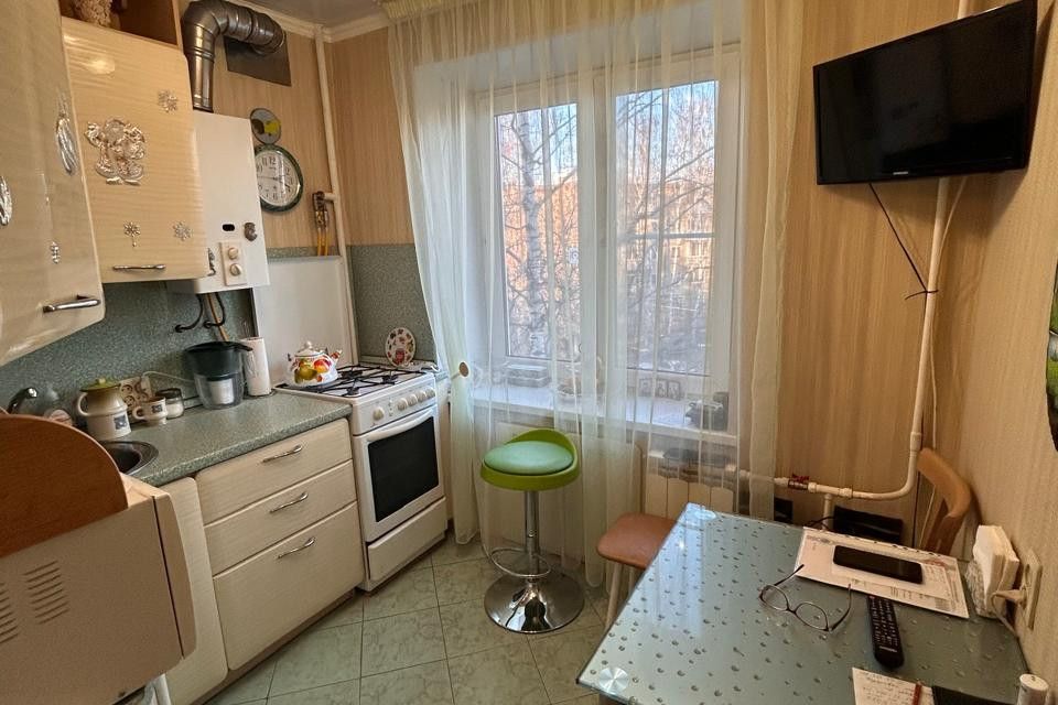 Продаётся 3-комнатная квартира, 58.5 м²