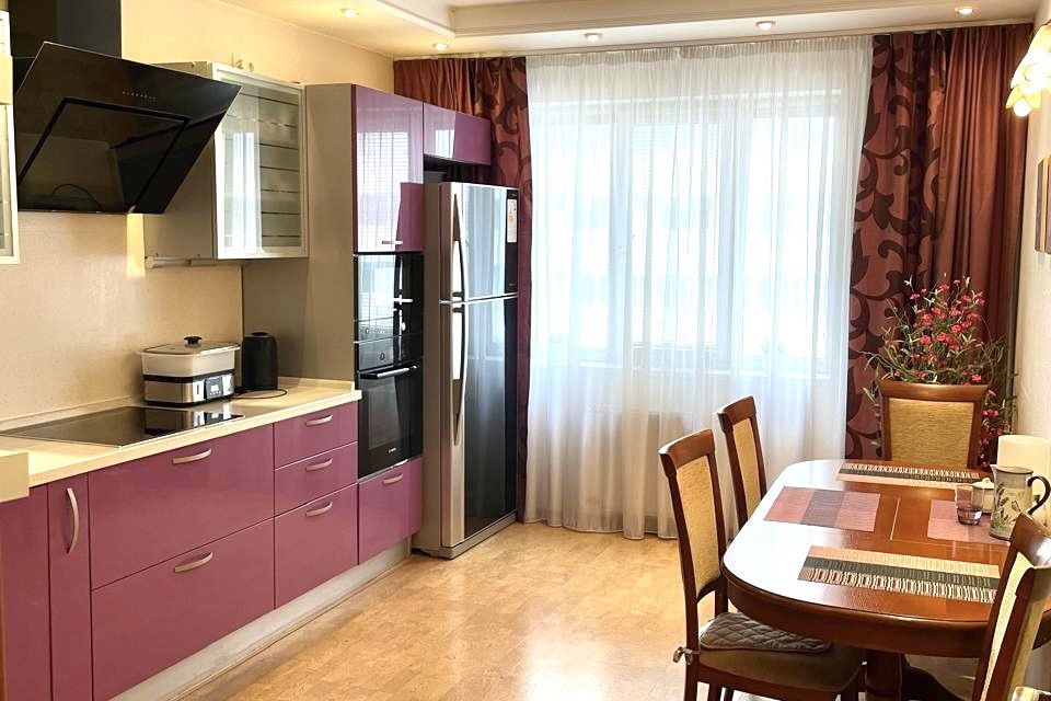 Продаётся 3-комнатная квартира, 99.2 м²