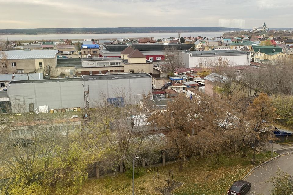 Продаётся 3-комнатная квартира, 65.2 м²