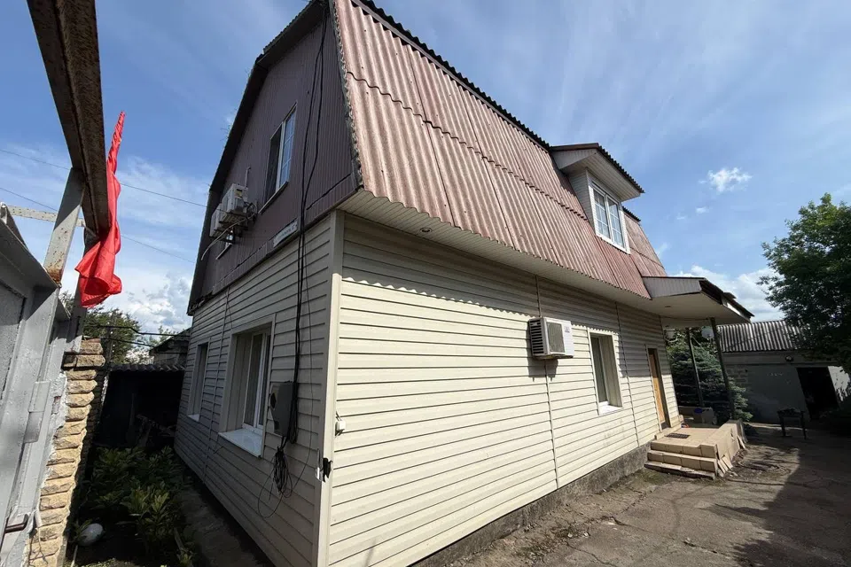 Продаётся 2-этажный дом, 175 м²