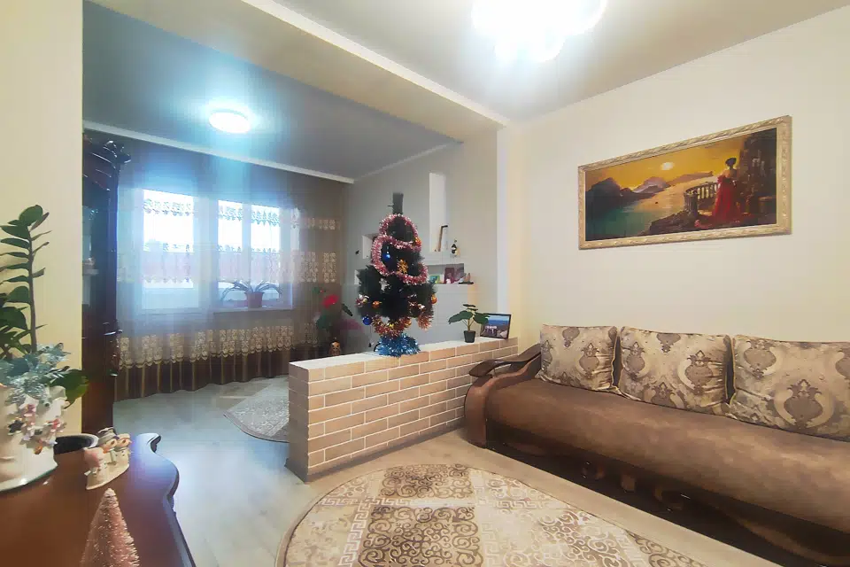Продаётся 2-комнатная квартира, 69.5 м²