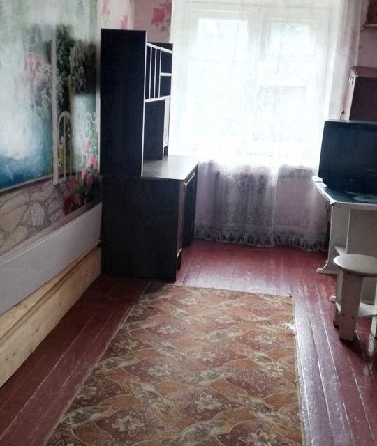 Продаётся комната в 5-комн. квартире, 12.8 м²