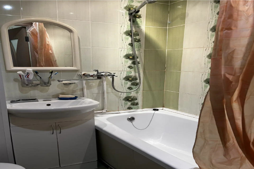 Продаётся 4-комнатная квартира, 73.4 м²