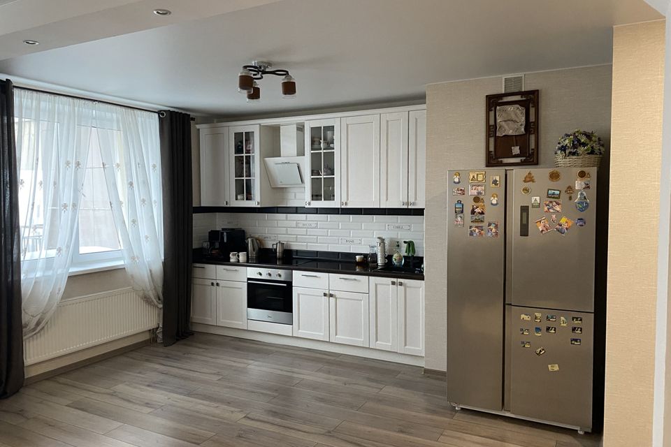 Продаётся 2-комнатная квартира, 64 м²
