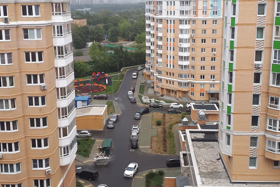 Продаётся 2-комнатная квартира, 63.5 м²