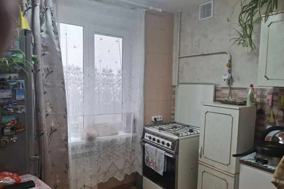 Продаётся 3-комнатная квартира, 52.4 м²