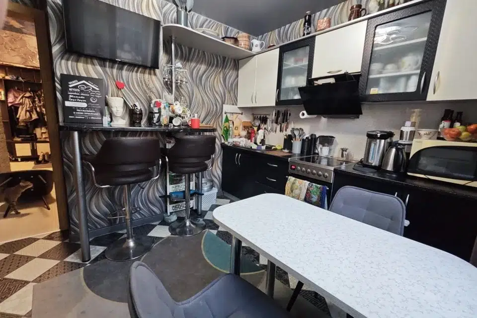 Продаётся 3-комнатная квартира, 77.2 м²