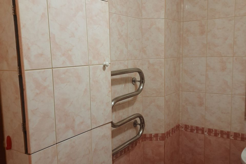 Продаётся 2-комнатная квартира, 56.8 м²