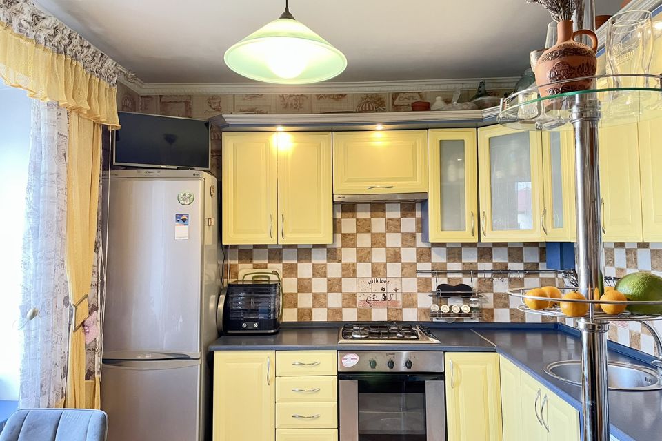 Продаётся 2-комнатная квартира, 56 м²