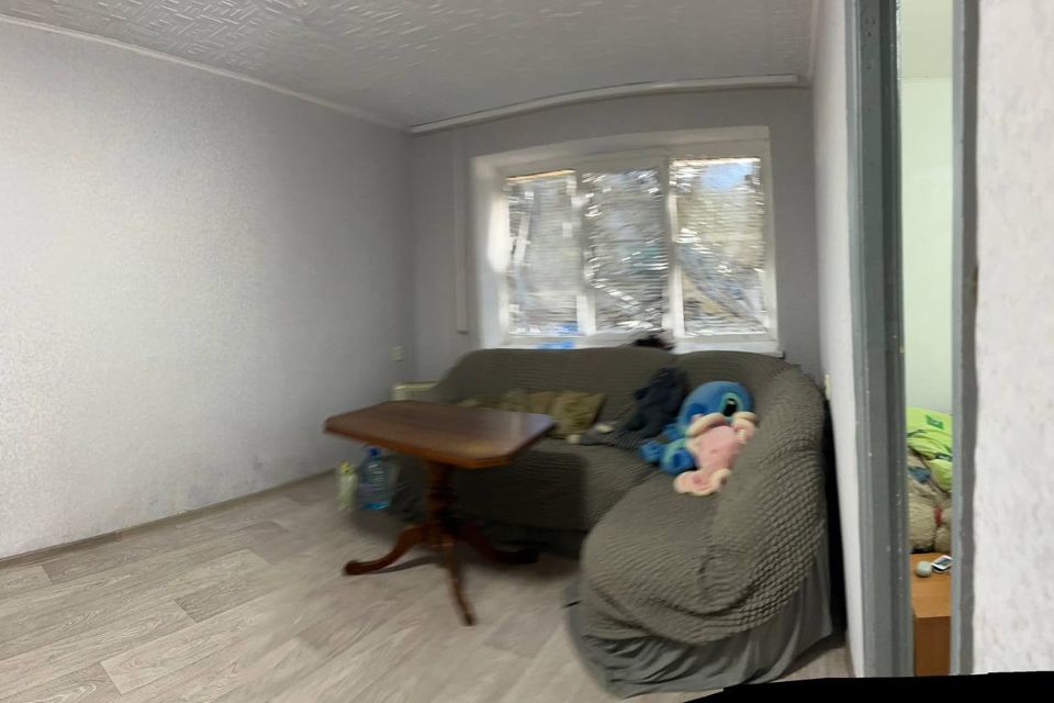 Продаётся 3-комнатная квартира, 44.9 м²