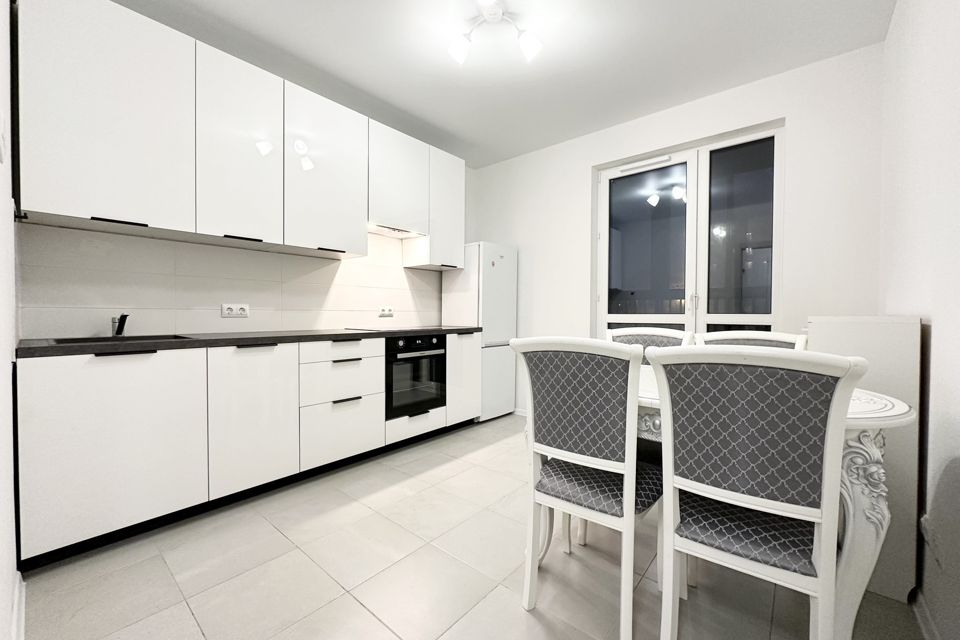 Продаётся 2-комнатная квартира, 57.2 м²