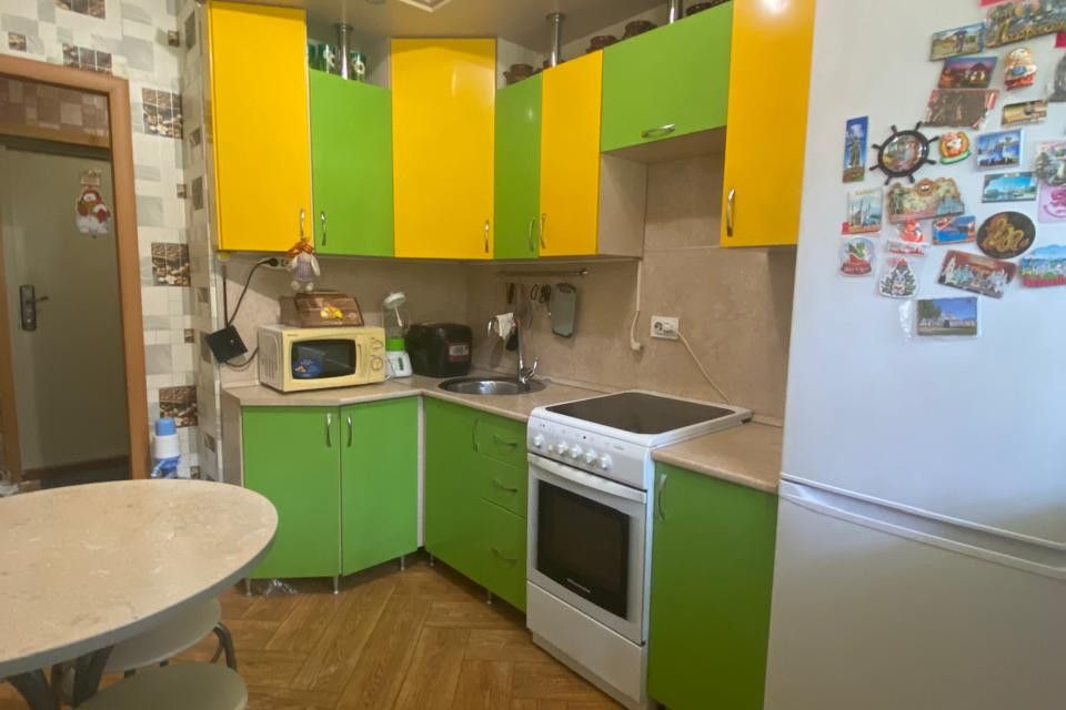 Продаётся 2-комнатная квартира, 42.3 м²