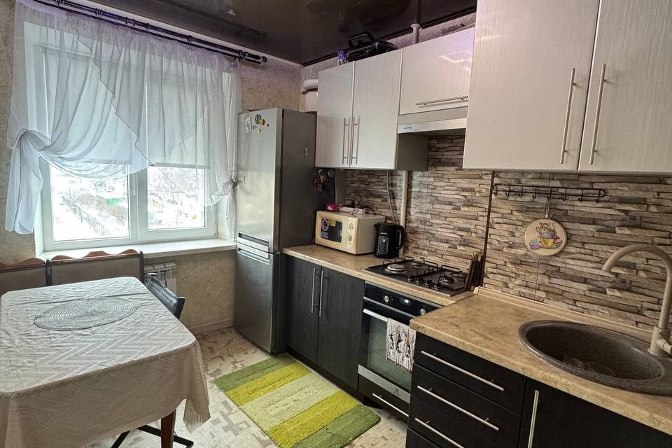 Продаётся 2-комнатная квартира, 49.3 м²