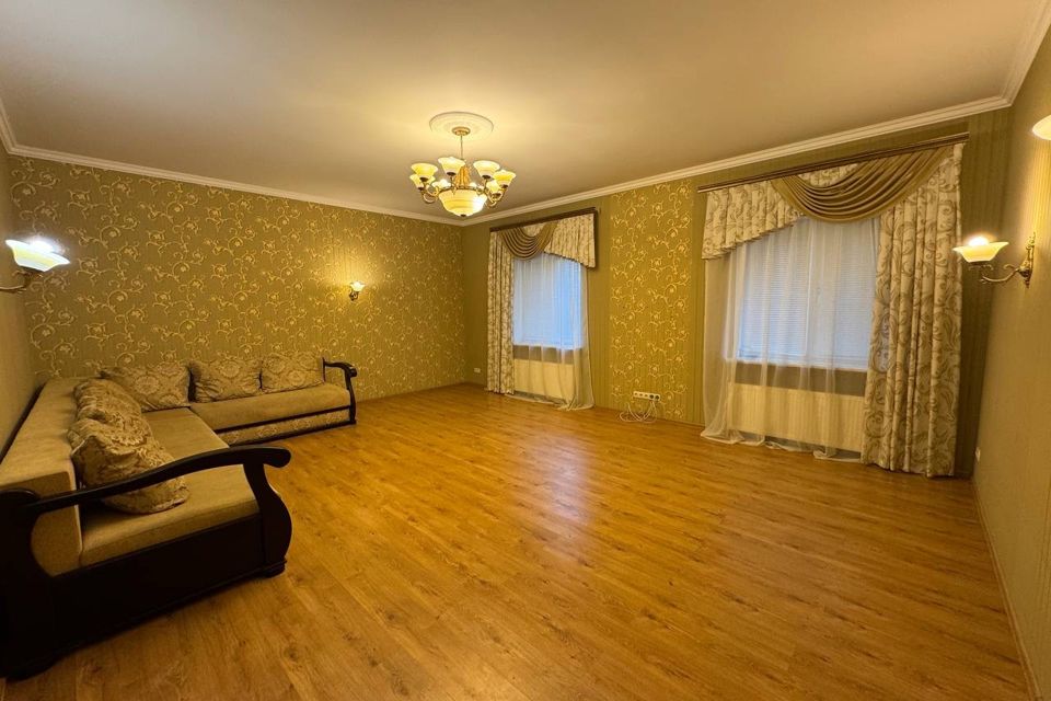 Продаётся 2-этажный дом, 164 м²