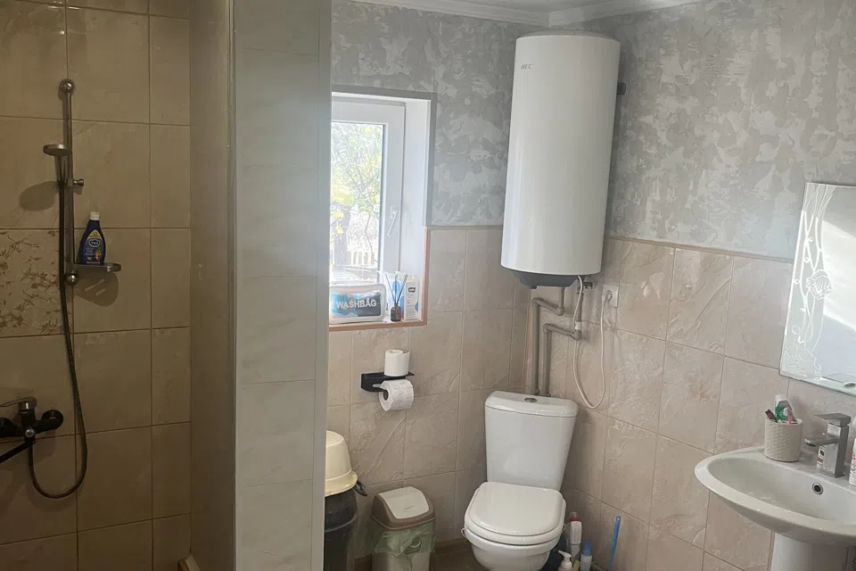 Продаётся 1-этажный дом, 179 м²