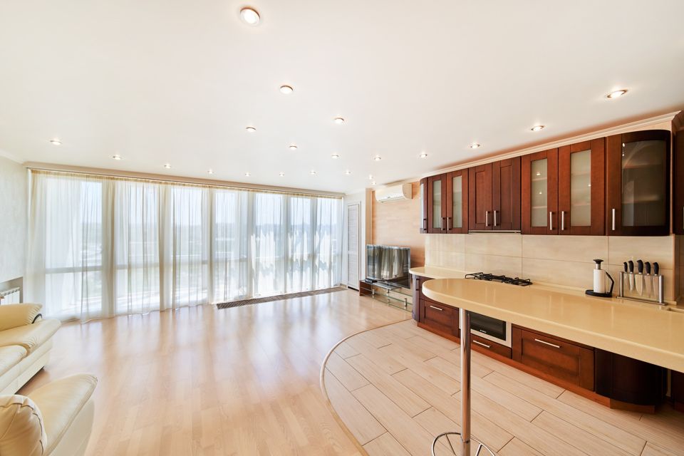Продаётся 2-комнатная квартира, 108.6 м²