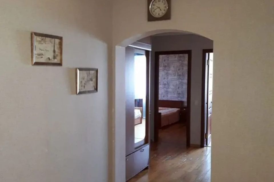Продаётся 3-комнатная квартира, 70.8 м²