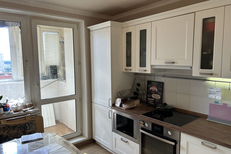 Продаётся 1-комнатная квартира, 43 м²