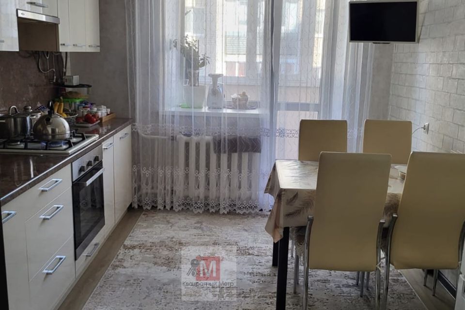 Купить 4-комнатную квартиру, 89 м² по адресу Костромская область, Нея, улица Фру