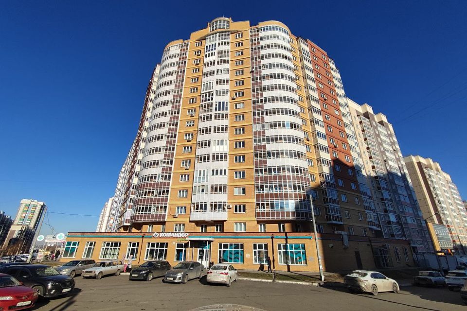 Продаётся 1-комнатная квартира, 42.8 м²