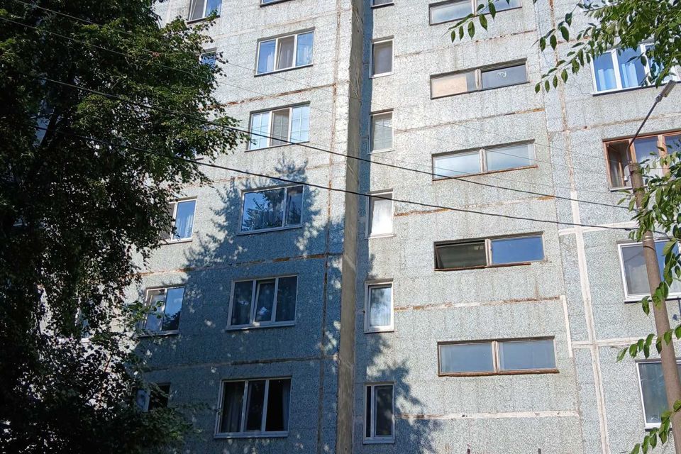 Продаётся комната в 2-комн. квартире, 18.3 м²