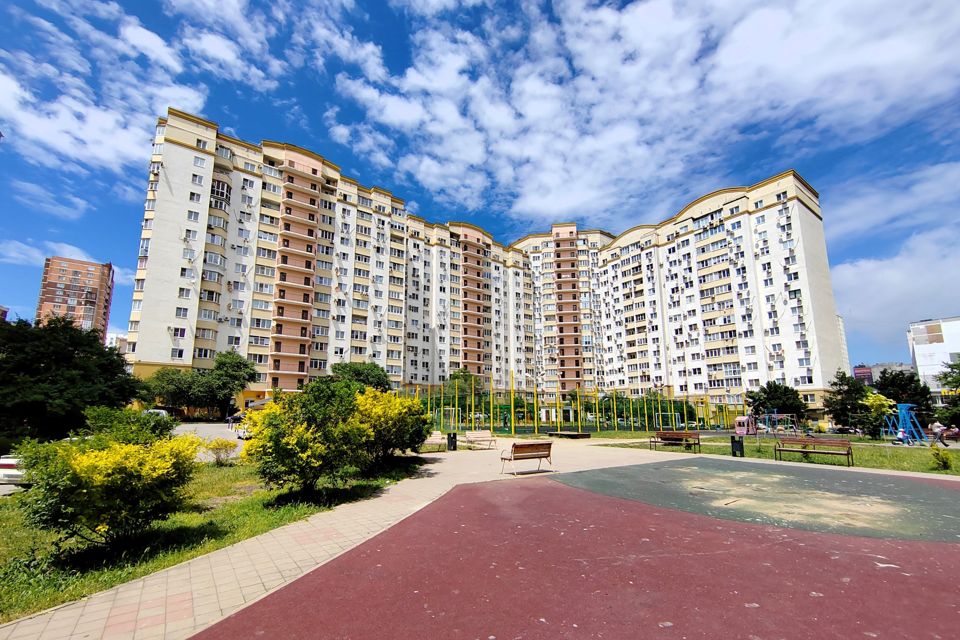 Продаётся 2-комнатная квартира, 62.5 м²