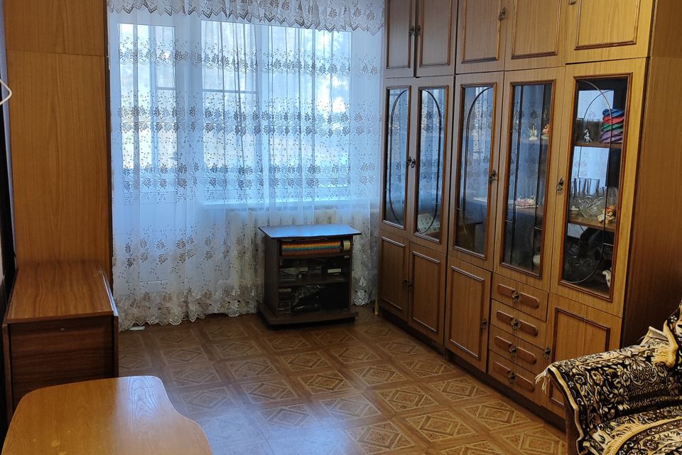 Продаётся 3-комнатная квартира, 61.8 м²