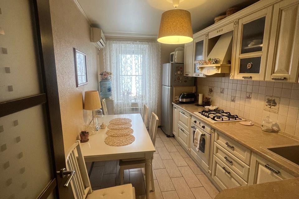 Продаётся 3-комнатная квартира, 65.8 м²