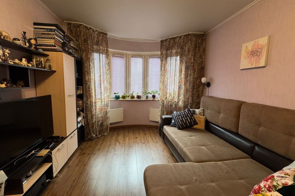 Продаётся 1-комнатная квартира, 38.8 м²