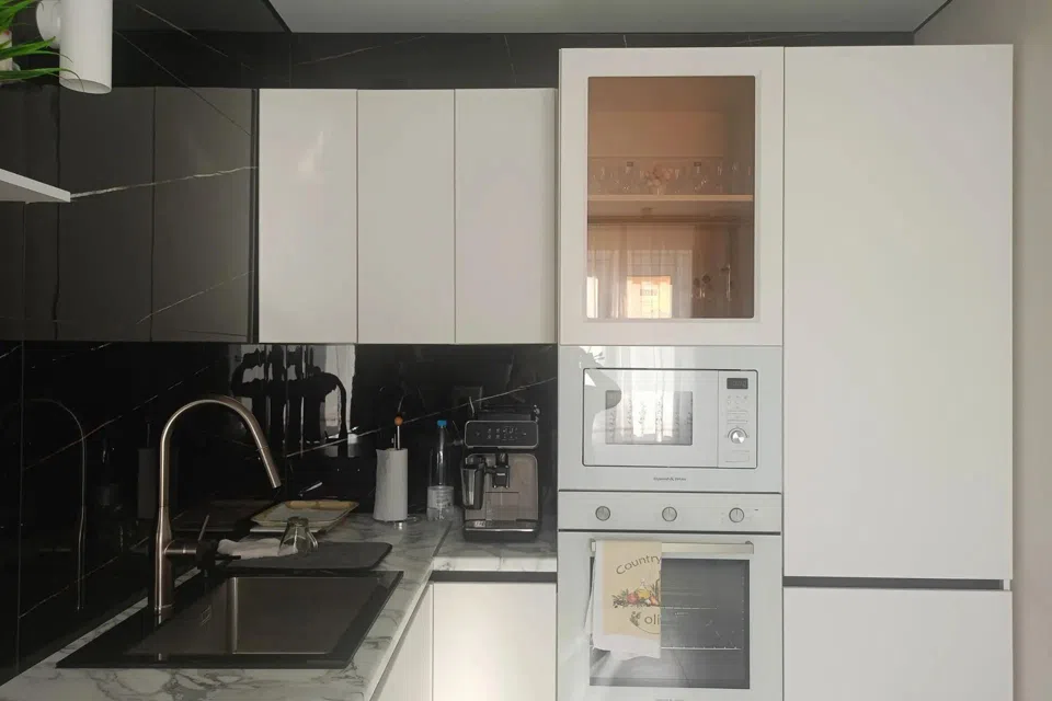 Продаётся 3-этажный дом, 260.8 м²
